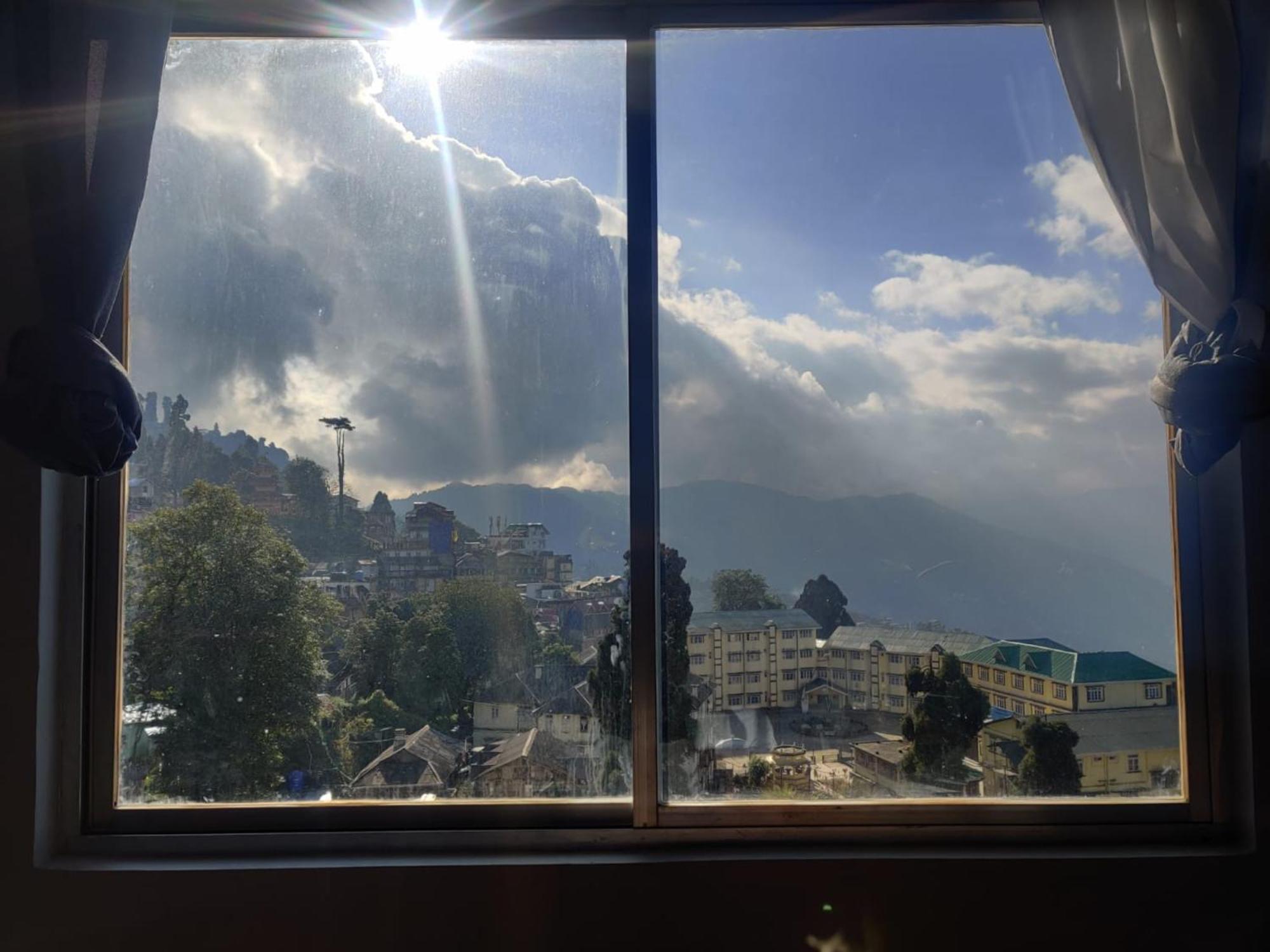 Hotel Pitstop Darjeeling - Excellent Service Recommended & Couple Friendly Exterior foto